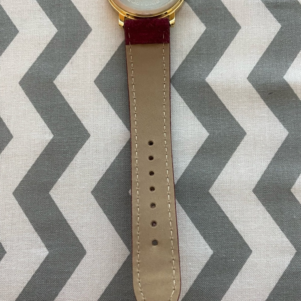 CHRISTMAS WATCH - Picture 4 of 5